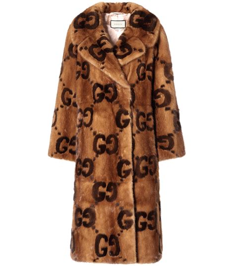 gucci fur coats female